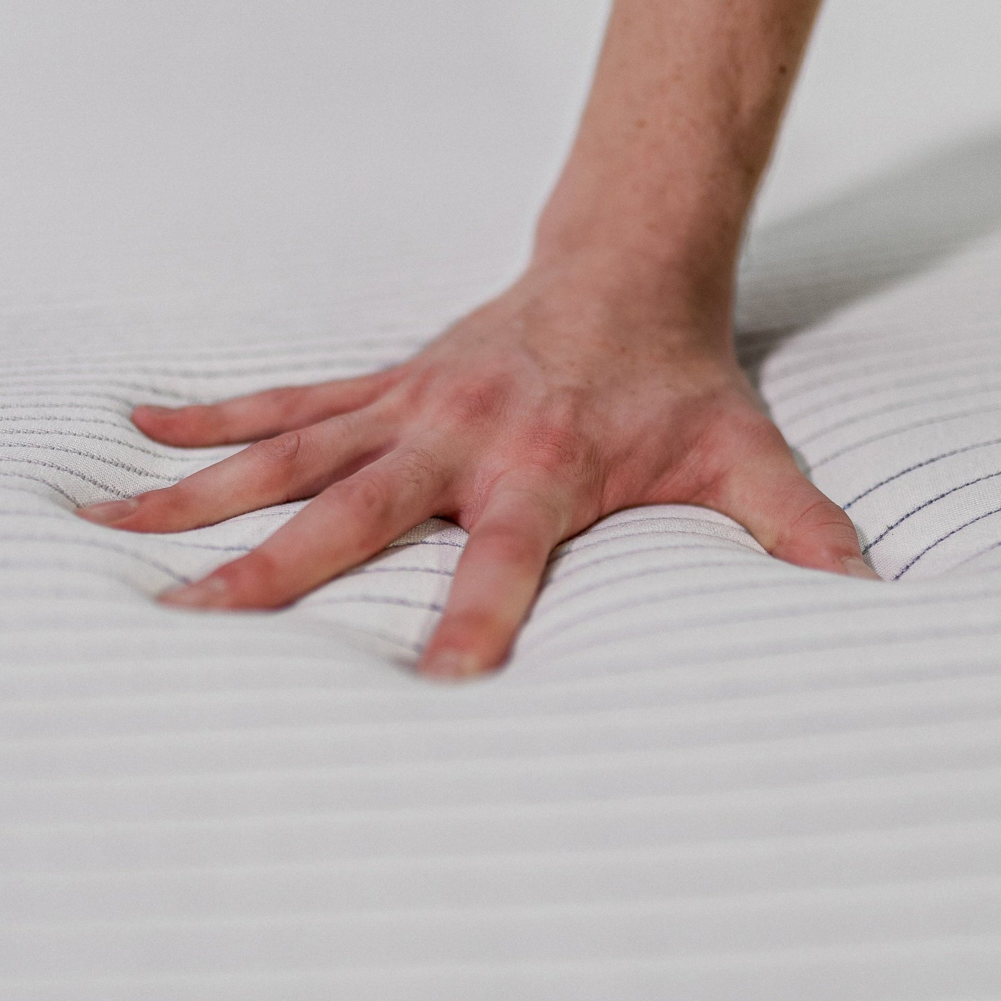 Regen 10 Inch Cooling Copper Infused Memory Foam Adult Mattress, Cal King Size White Memory Foam Foam California King